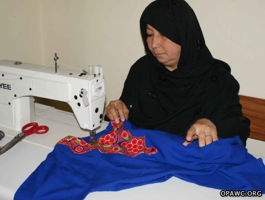 Handicraft student of OPAWC